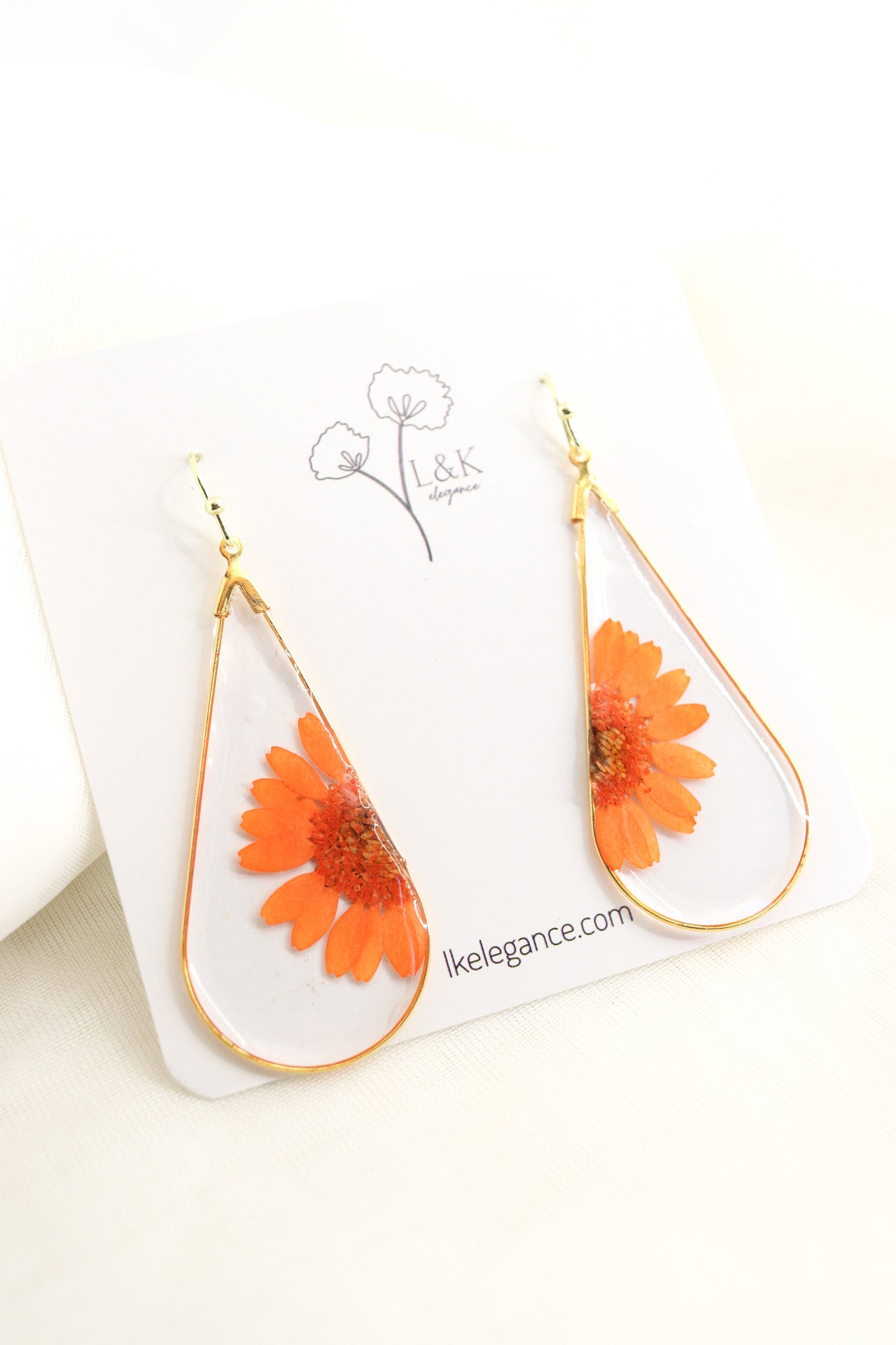 Orange Split Daisy Teardrop Flower Earrings, Pressed Wildflower Resin Earrings, Botanical Nature Jewelry Gift For Her