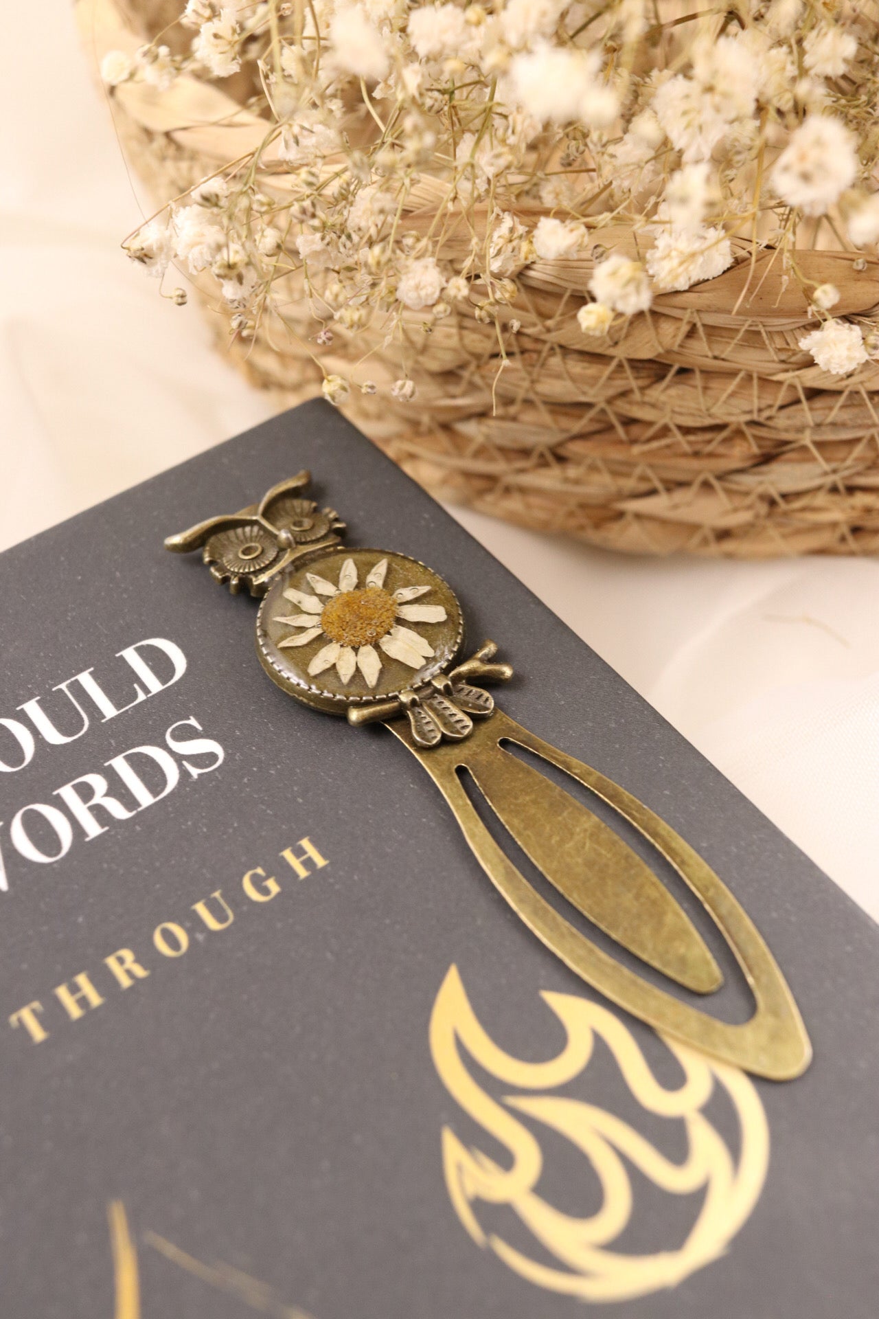 Vintage Bronze Owl Chamomile Flower Bookmark Clip