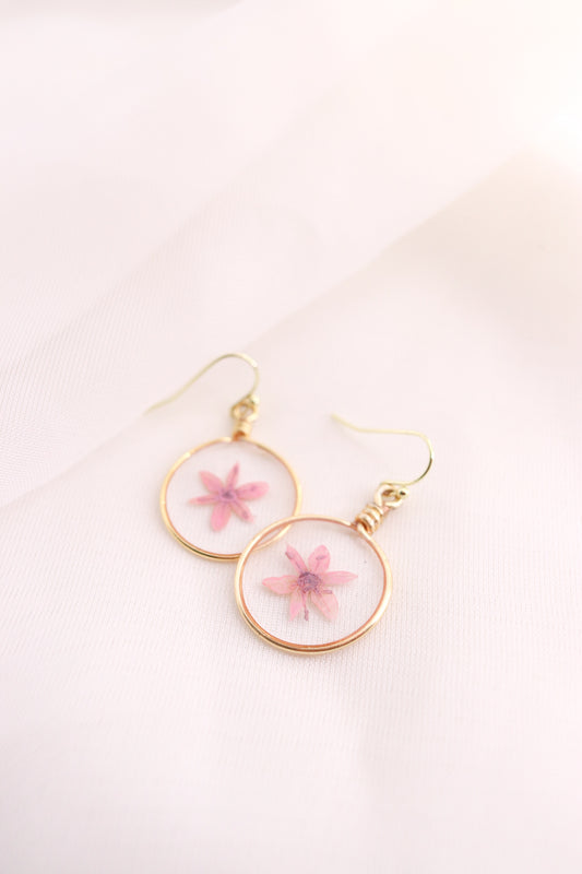 Pressed Pink Wildflower Resin Earrings, Real Dried Flower Botanical Earrings, Small Gold Circle Nature Jewelry Holiday Gift For Her
