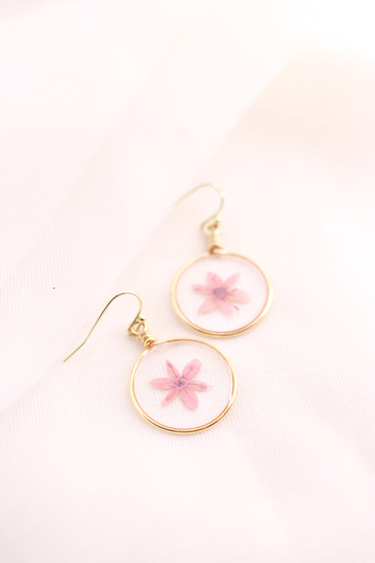 Pressed Pink Wildflower Resin Earrings, Real Dried Flower Botanical Earrings, Small Gold Circle Nature Jewelry Holiday Gift For Her