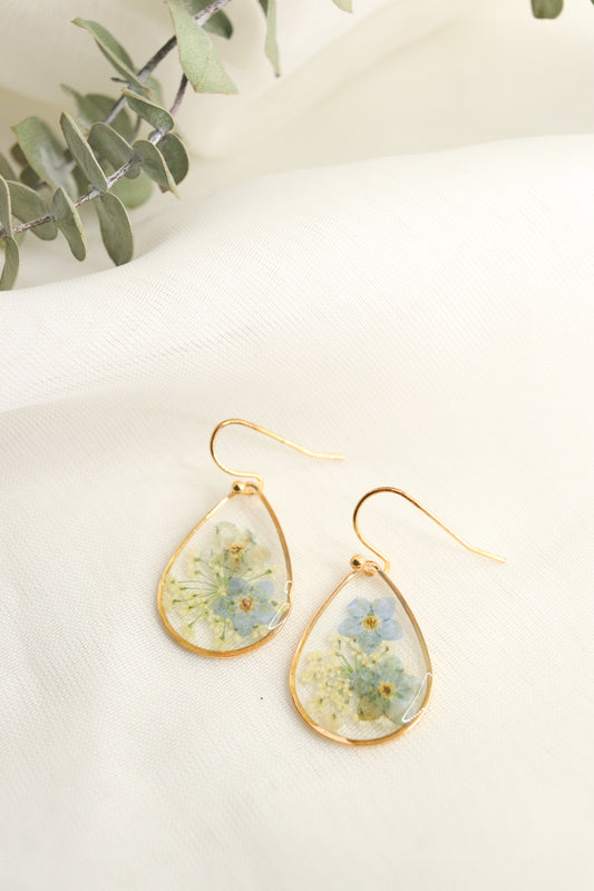 Teardrop Wildflower Small Resin Earrings, Pressed Dried Forget Me Nots and Queen Ann's Lace Flowers, Botanical Nature Jewelry Gift For Her