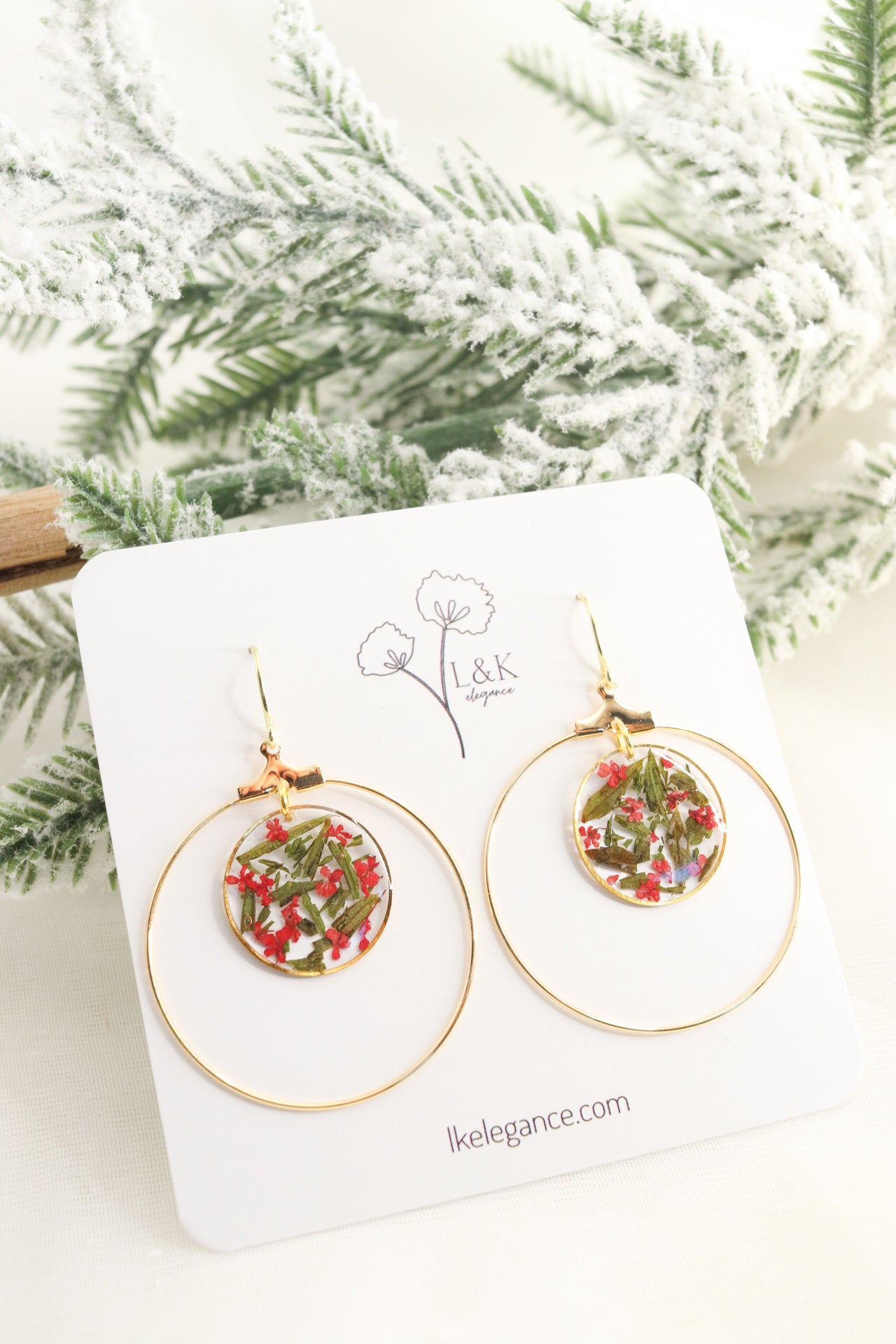 Pressed Wildflower and Leaf Holiday Hoop Earrings,  Botanical Dried Flower Gold Resin Earrings, Festive Gift For Her