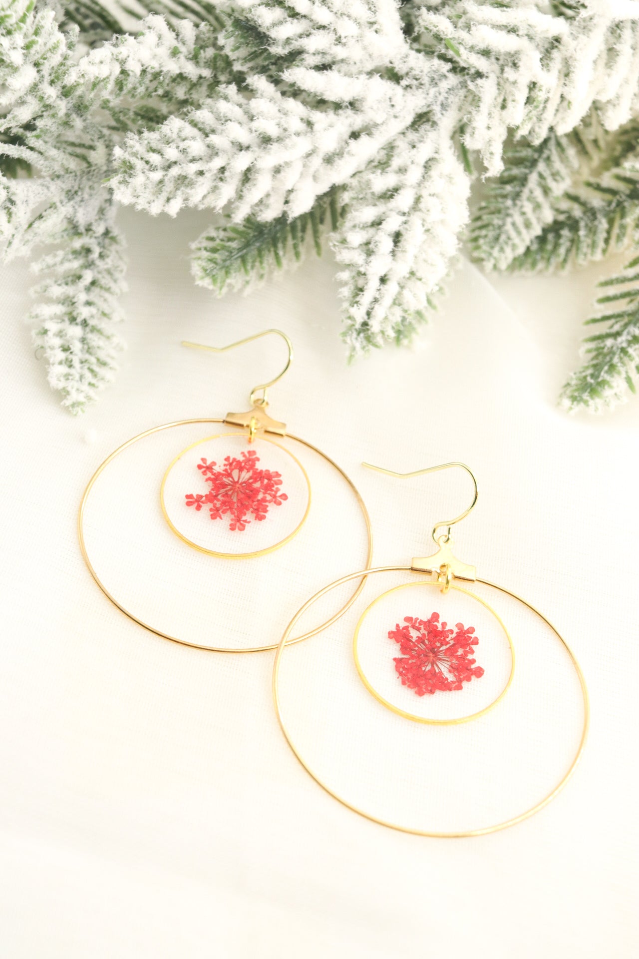 Pressed Red Wildflower Holiday Hoop Earrings,  Botanical Dried Flower Gold Resin Earrings, Festive Gift For Her