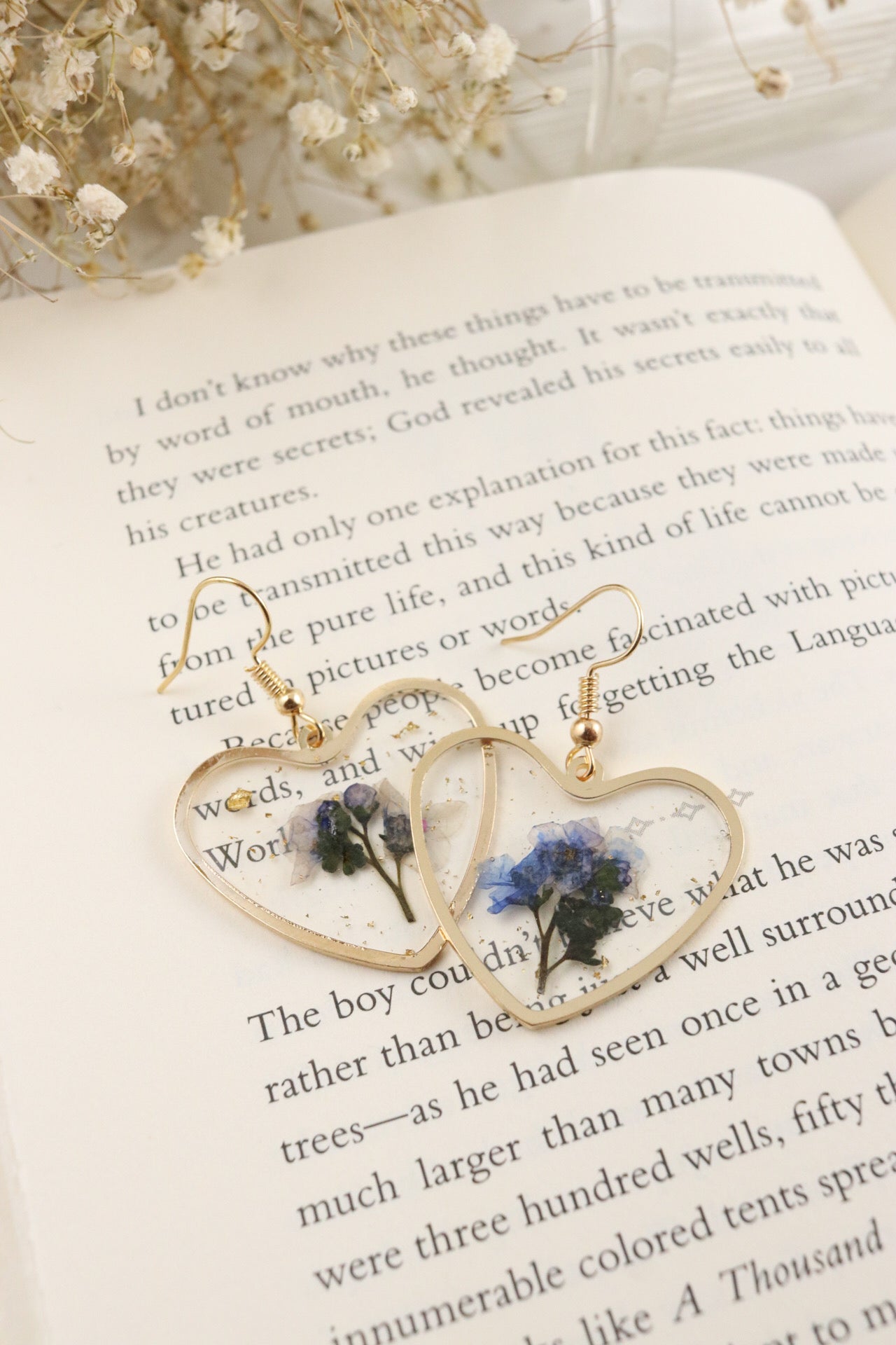 Forget Me Not Wildflower Heart Resin Earrings, Pressed Dried Natural Flowers, Botanical Nature Jewelry Gift For Her