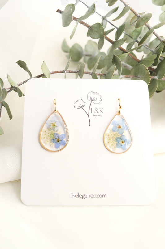 Teardrop Wildflower Small Resin Earrings, Pressed Dried Forget Me Nots and Queen Ann's Lace Flowers, Botanical Nature Jewelry Gift For Her