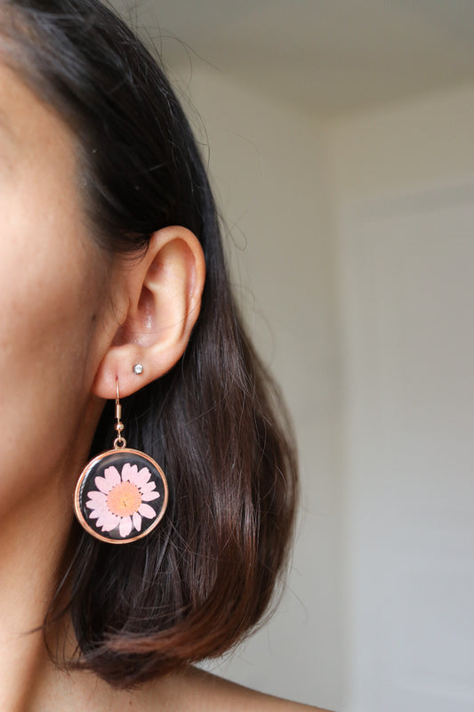 Light Pink Daisy Earrings