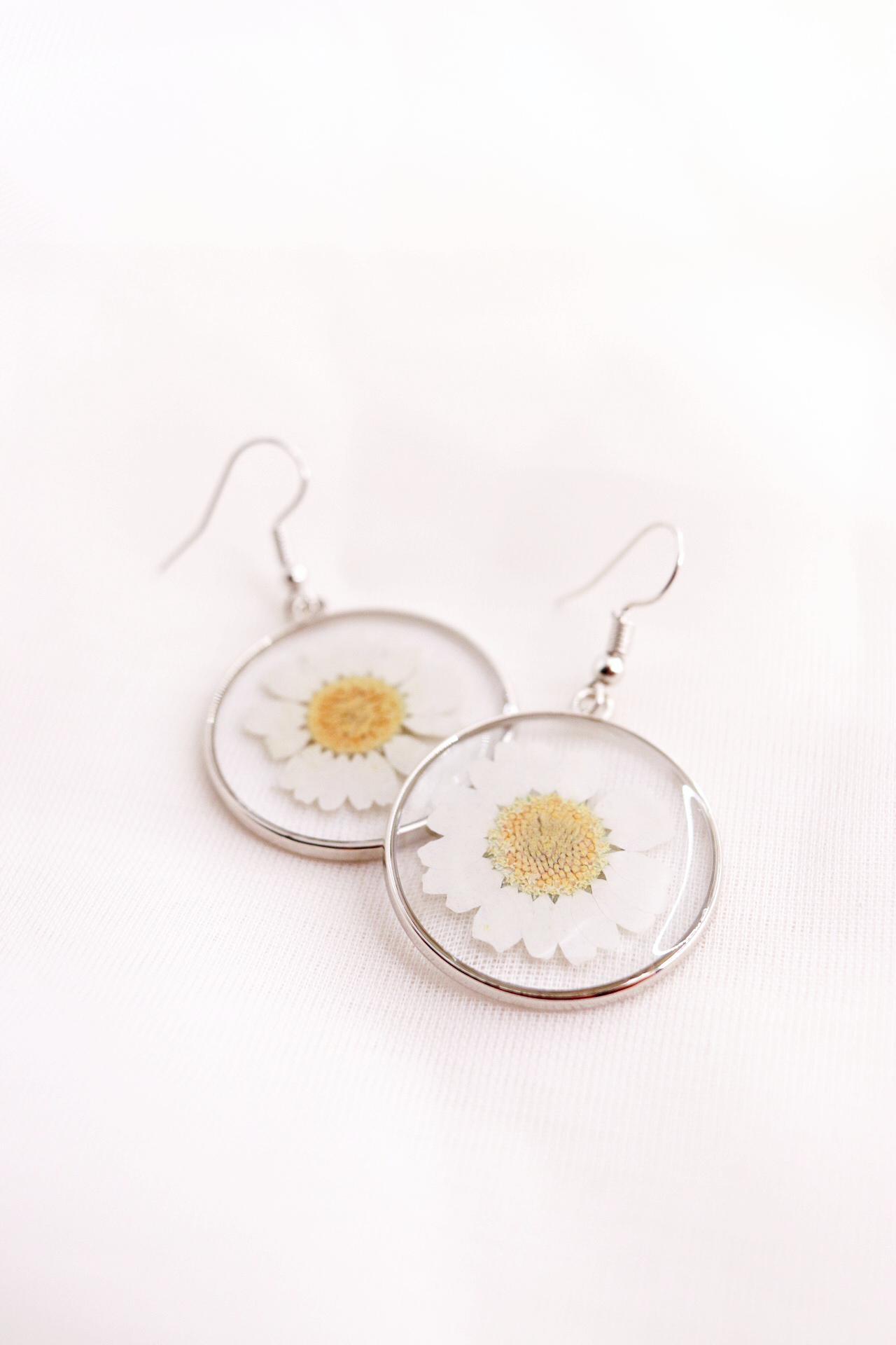 White  Daisy Earrings