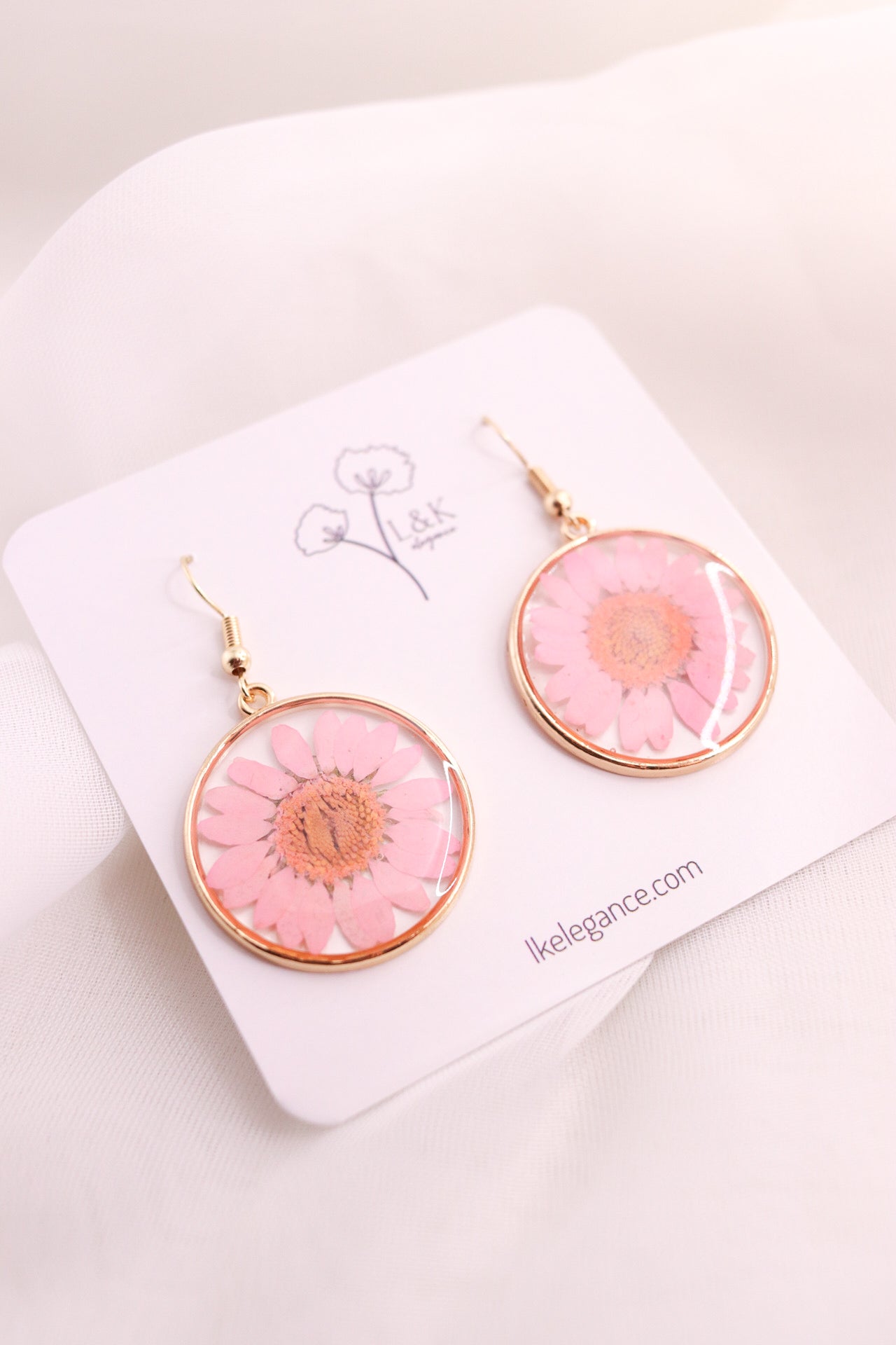 Light Pink Daisy Earrings