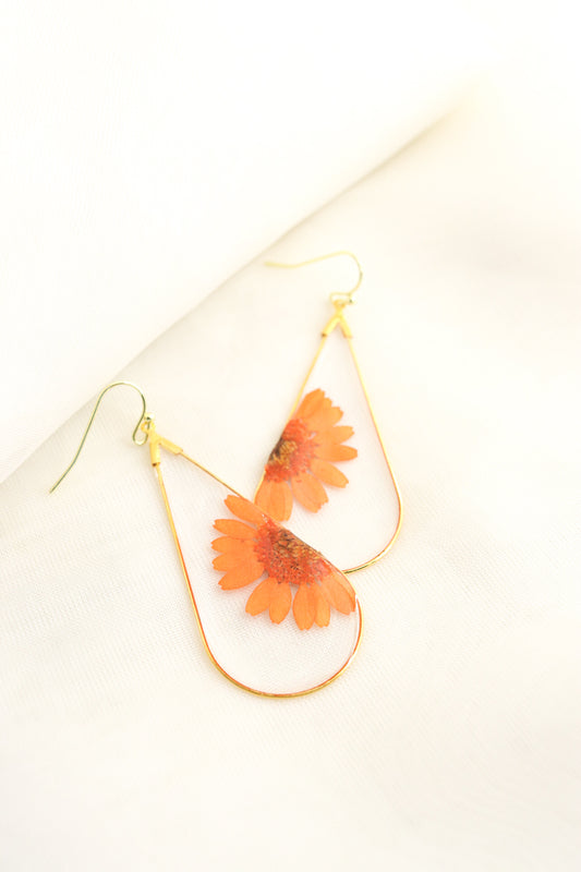 Orange Split Daisy Teardrop Flower Earrings, Pressed Wildflower Resin Earrings, Botanical Nature Jewelry Gift For Her