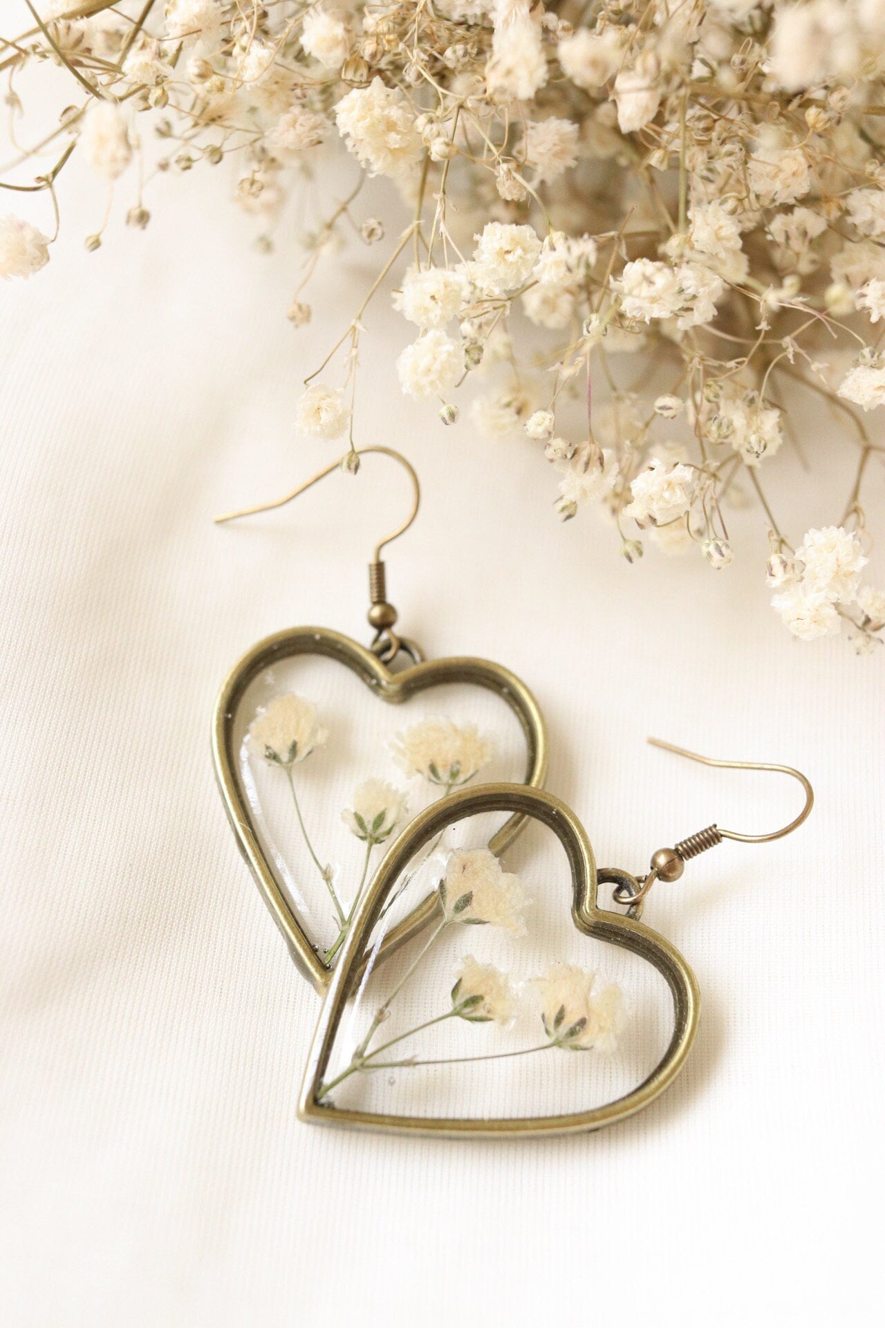 Baby's Breath Heart Earrings: Vintage Bronze Pressed Flower Resin Dangles